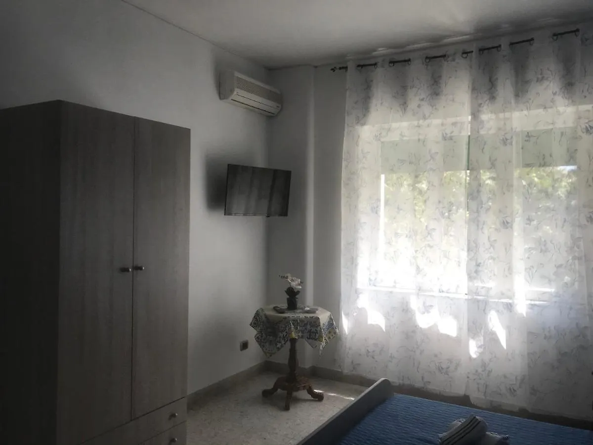 Lago Home Catane 0*,